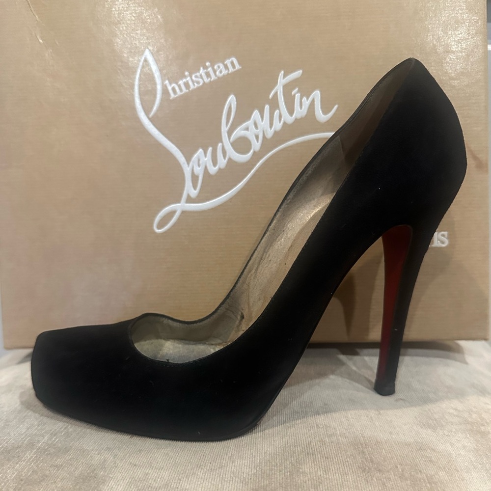 Christian Louboutin Pumps